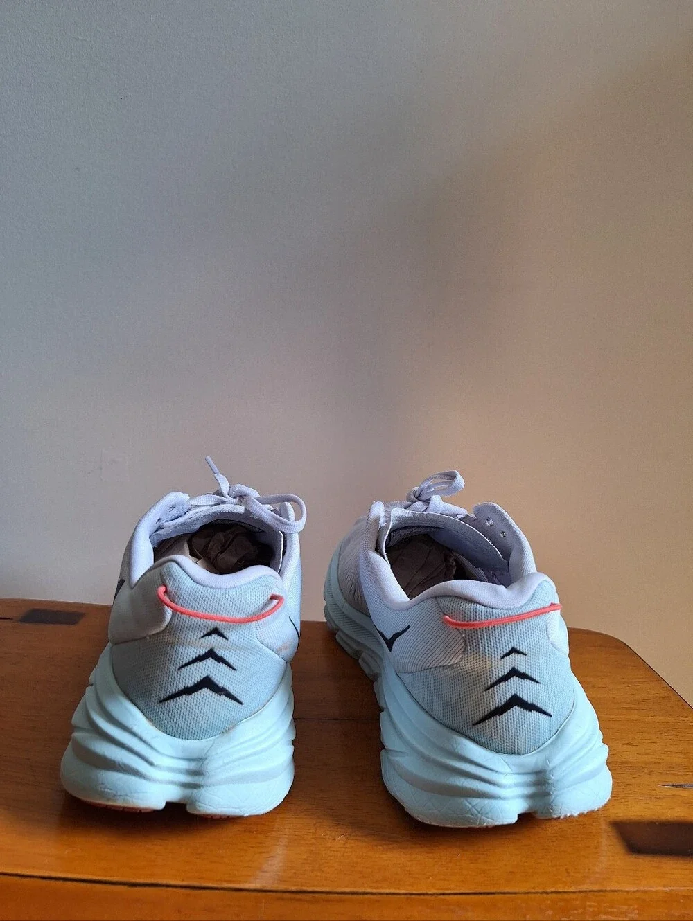 HOKA Rincon 3 Women's White Blue Glass Size 8.5B